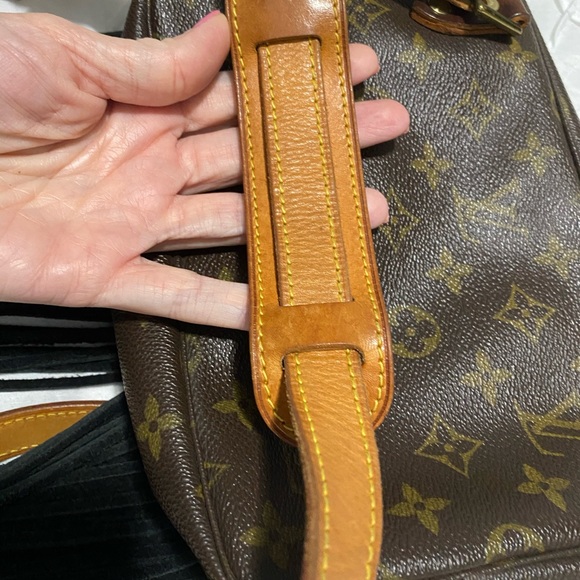 Louis Vuitton Boho Revamped Fringe Crossbody - Picture 7 of 12